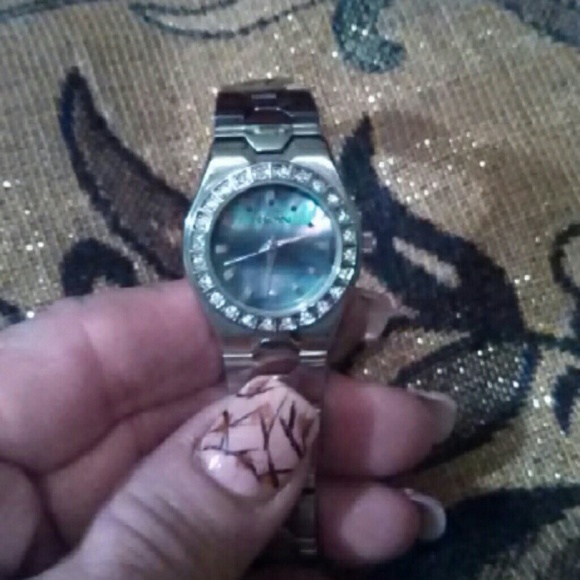 Watch - Picture 2 of 3