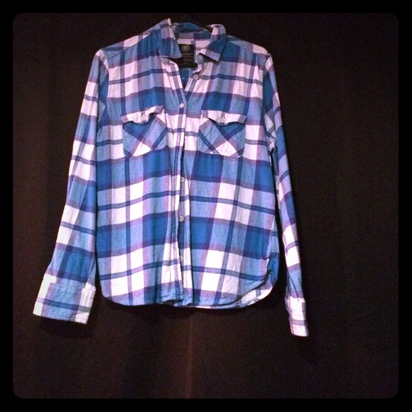 American Eagle button up