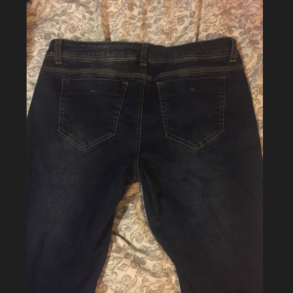 Distressed Jeans - Picture 3 of 3