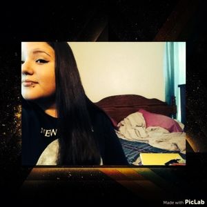 Meet your Posher, Selena