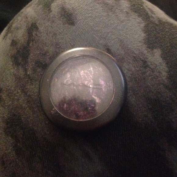 Mac eyeshadow