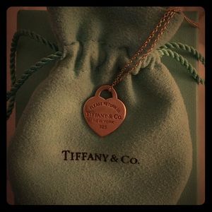 Tiffanys necklace
