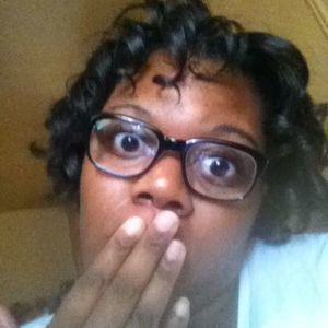 Meet your Posher, Dominique