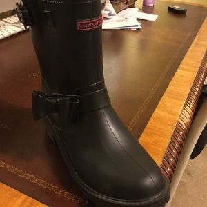 Extra pics of Juicy boots