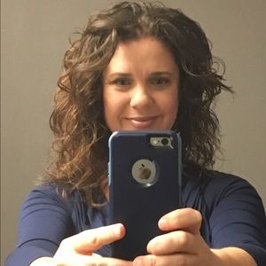 Meet your Posher, Debbie