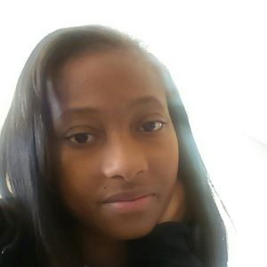 Meet your Posher, Deandra