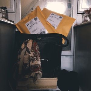 ✨shipping today yay✨