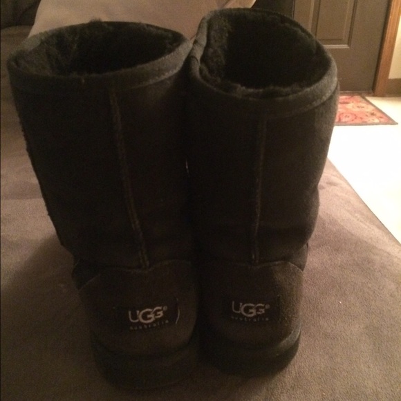 Black AUTHENTIC UGG boots - Picture 2 of 4