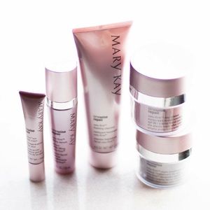 Mary Kay TimeWise Repair Volu-firm set.