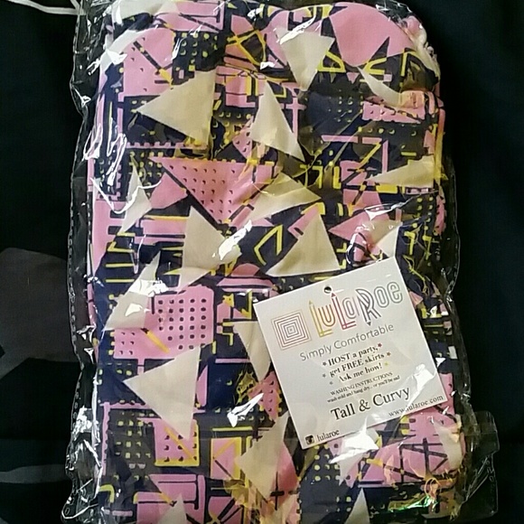 Lularoe leggings still in bag, never worn