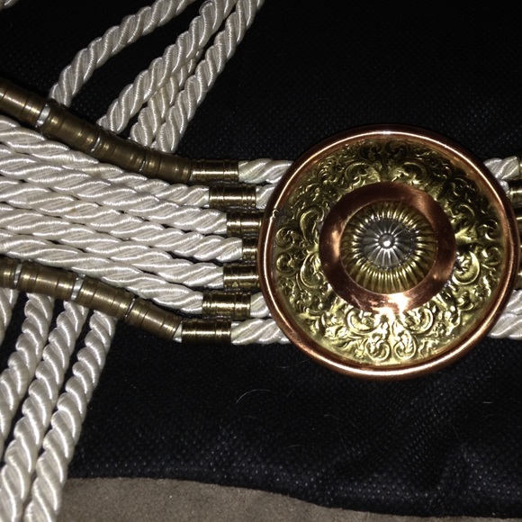 A handmade rope belt - Picture 2 of 4