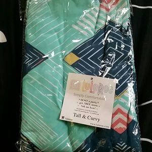 Lularoe leggings still in bag, never worn