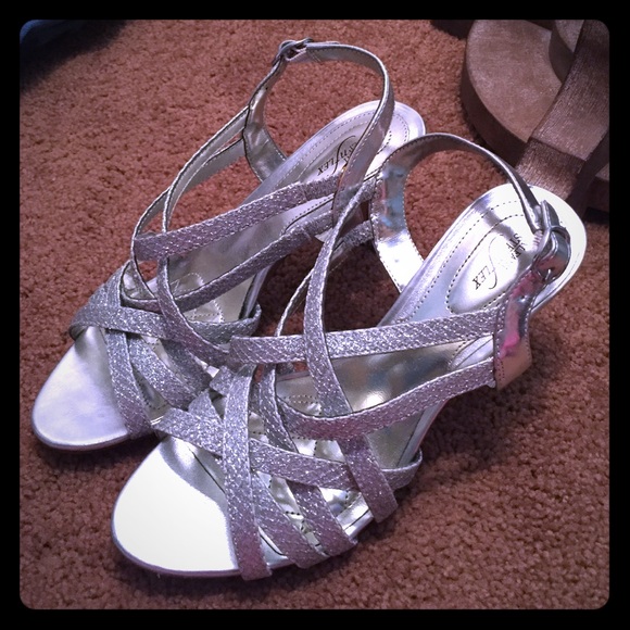 Alfani 5.5 Step n Flex Silver Heels