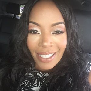 Meet your Posher, Lena