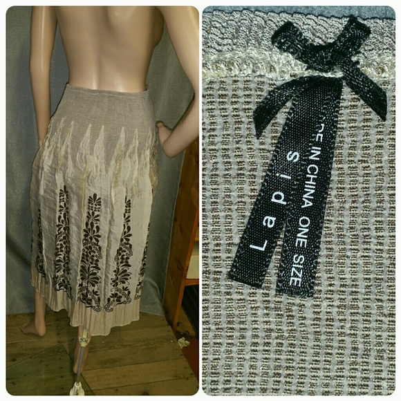 Dress / skirt - Picture 4 of 4