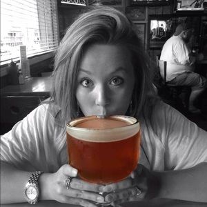 Meet your Posher, Angela