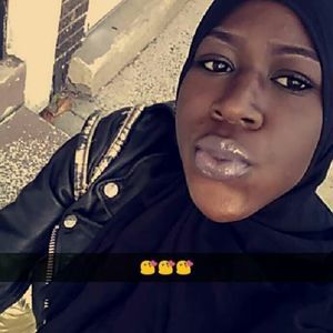 Meet your Posher, Fatima