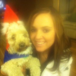 Meet your Posher, Laura