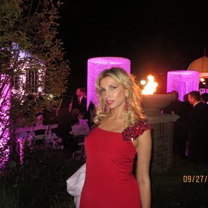 Meet your Posher, Lena