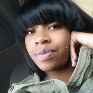 Meet your Posher, Yolanda