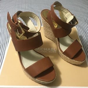 Michael Kors Poesy Ankle Strap wedges size 10M