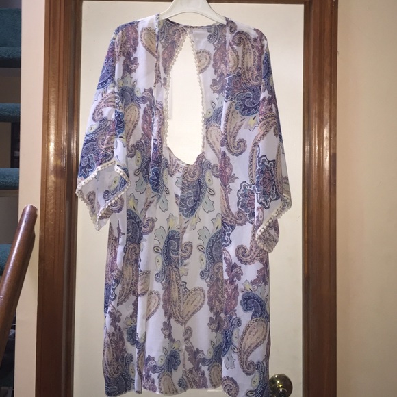 Paisley kimono with cut out back