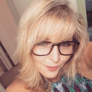 Meet your Posher, Debra