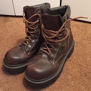 Mudd brown Snow and Combat Boots