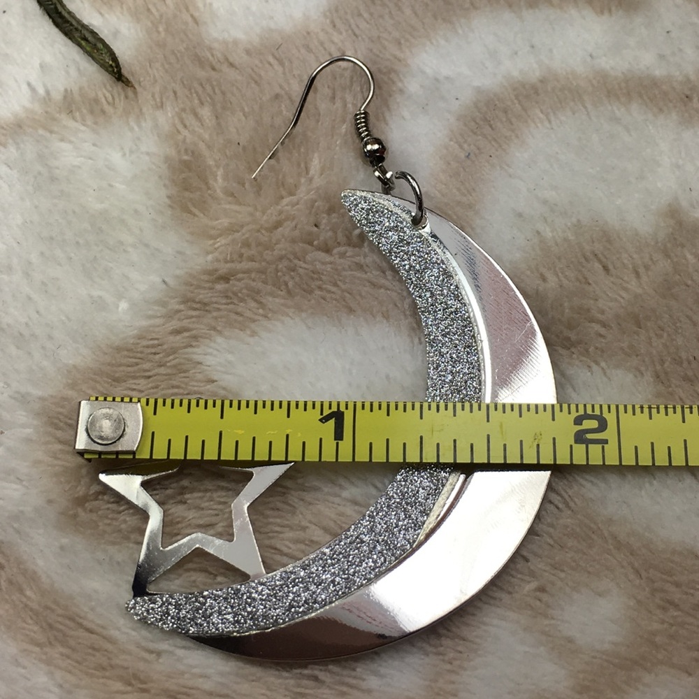 Last One! Moon & Stars Earrings - Picture 5 of 8