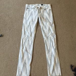 Printed jeans