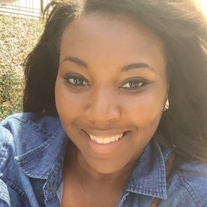 Meet your Posher, Ebony