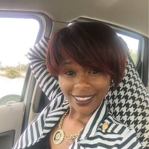 Meet your Posher, Temara