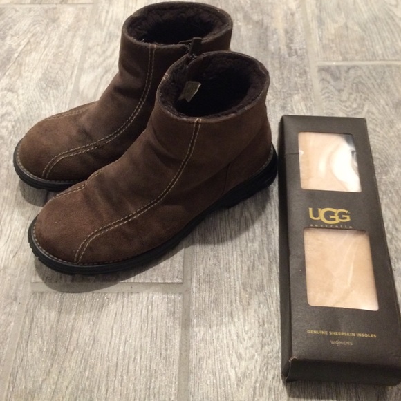 Cozy brown uggs with brand new foot beds
