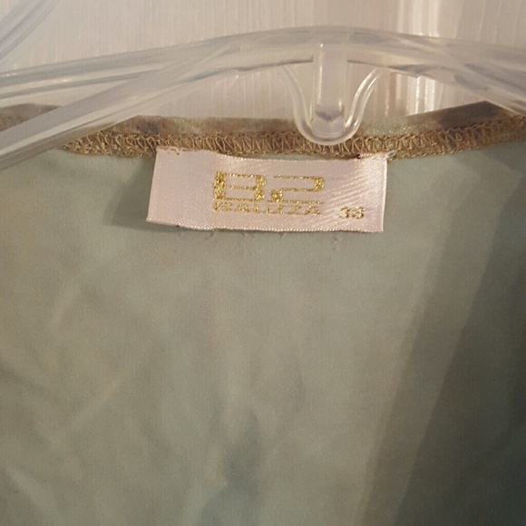 Green Leopard shirt - Picture 2 of 4