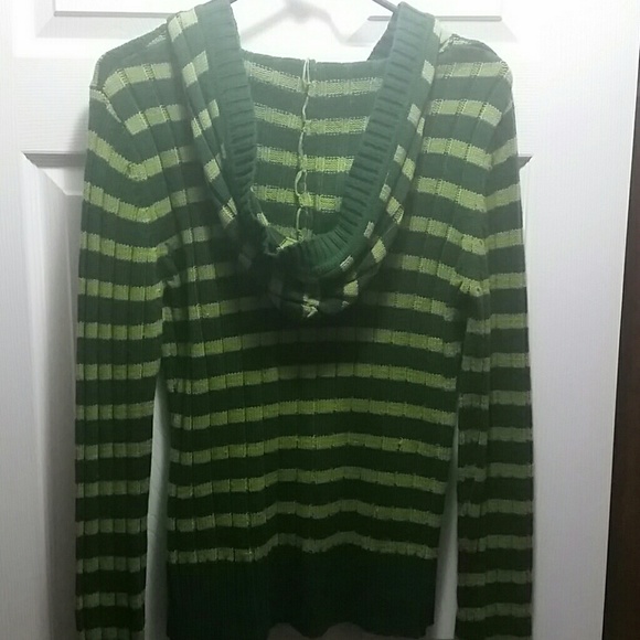 Sweater - Picture 3 of 3