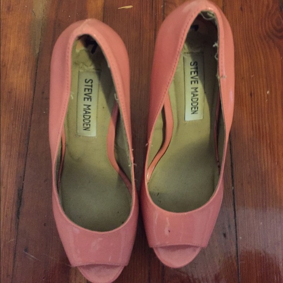 Peep toe. 4 inch chunky heel - Picture 2 of 3