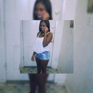 Meet your Posher, Dee