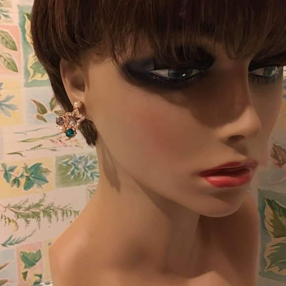 Starry Earrings - Picture 4 of 5