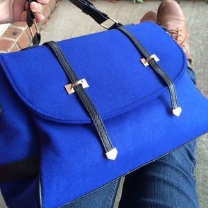 Cute hand bags!