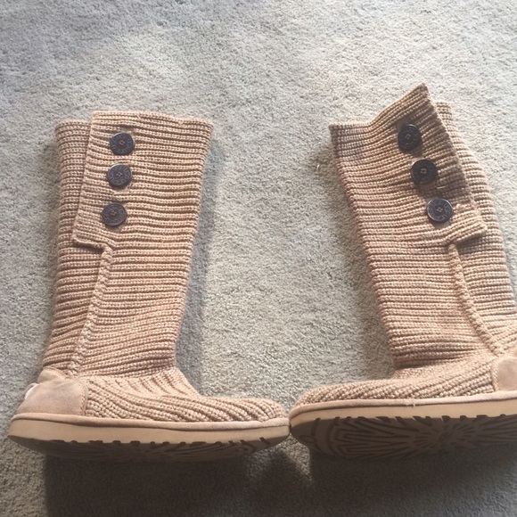 UGG Sweater Boots size 9