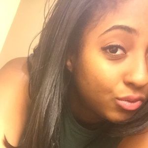 Meet your Posher, Bobbi