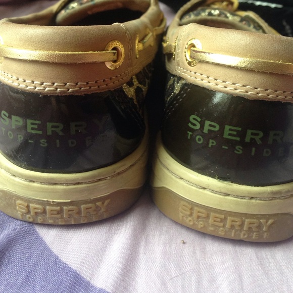 Tan cheetah print sperrys!