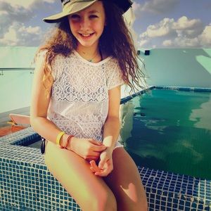 Meet your Posher, Riley