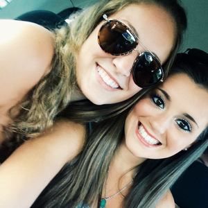 Meet your Posher, Leah