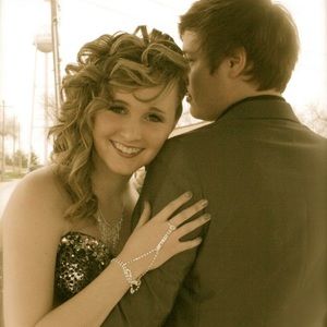 Meet your Posher, Courtney