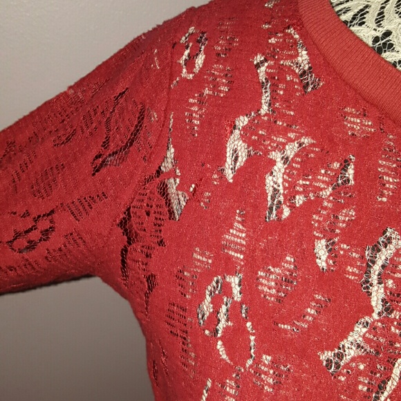 Lace shirt - Picture 2 of 4