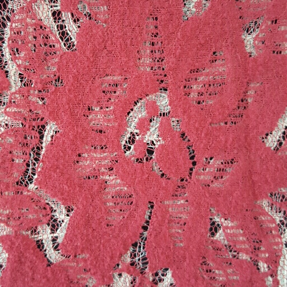 Lace shirt - Picture 4 of 4