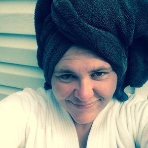 Meet your Posher, Alison