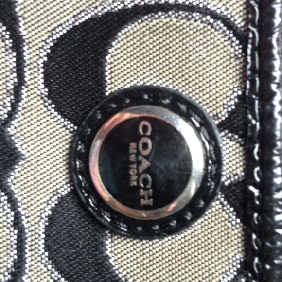 Coach change purse/ id holder - Picture 2 of 2