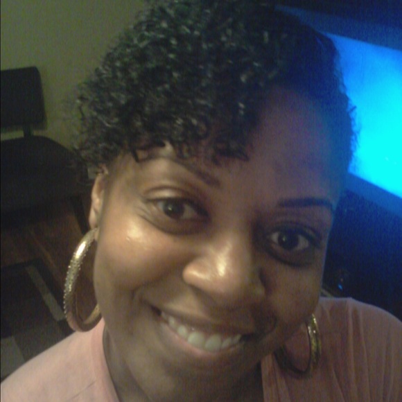 Meet your Posher, Davida